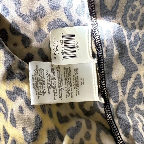 BCBG wrap midi dress. - Picture 10 of 10